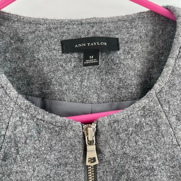 ANN TAYLOR Blazer Size Medium Wool Blend Gray Business Casual Office Work Career - Picture 3 of 13
